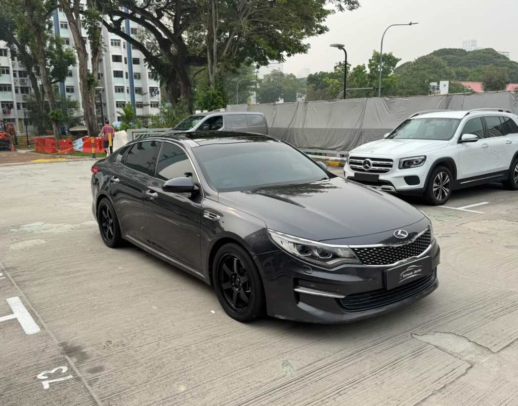 Kia Optima K5 2.0A&nbsp;Sunroof